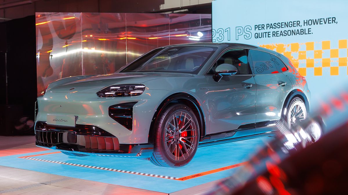 Praha předběhla celou Evropu. Porsche na velkolepé akci překvapilo nečekanou premiérou svého unikátu